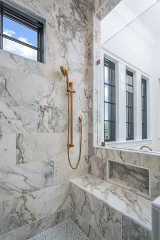 6804 Fleetwood Dr, Nashville, TN 37205