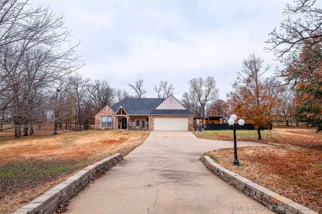 5117 Woodland Drive, Skiatook, OK 74070