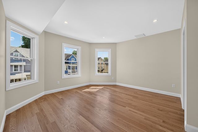 25 Richfield 2, Boston, MA 02121