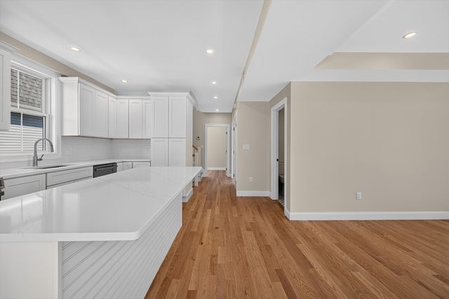 25 Richfield 2, Boston, MA 02121