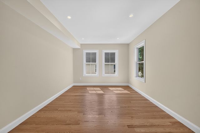 25 Richfield 2, Boston, MA 02121