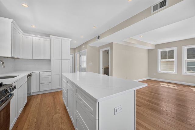 25 Richfield 2, Boston, MA 02121