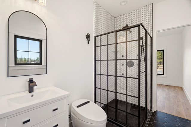 11616 S GREENFIELD Ln, Medical Lake, WA 99022