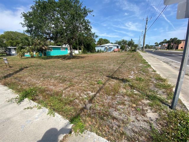 135 UNIVERSITY BOULEVARD, Daytona Beach, FL 32118