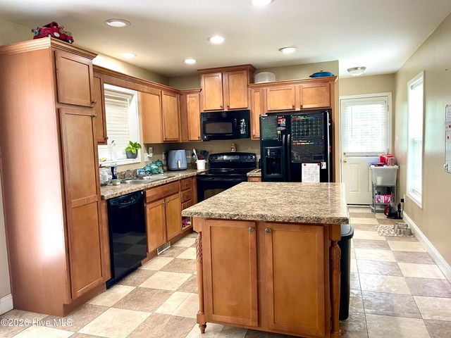 2088 Meadows Road, Williamston, NC 27892