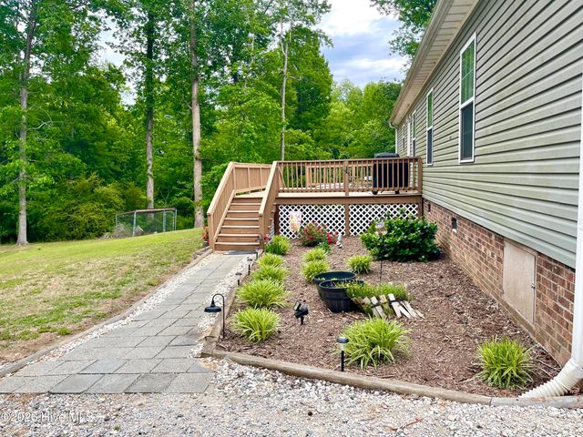 2088 Meadows Road, Williamston, NC 27892