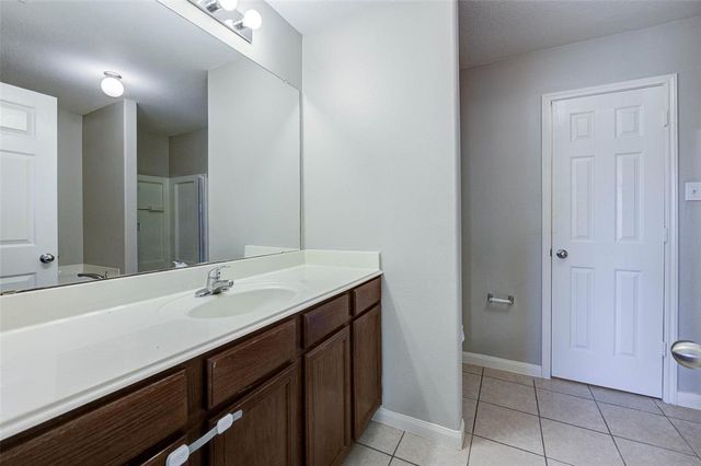 9814 Garnet Springs Drive, Rosharon, TX 77583