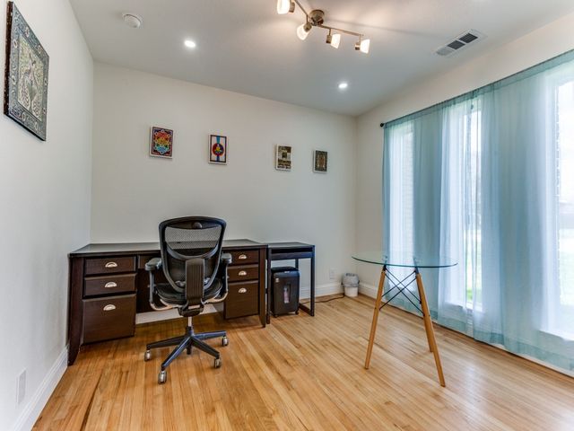 5616 Mcshann Road, Dallas, TX 75230