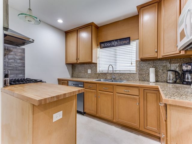 5616 Mcshann Road, Dallas, TX 75230
