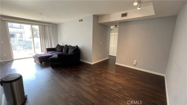 1801 E Katella 3084, Anaheim, CA 92805