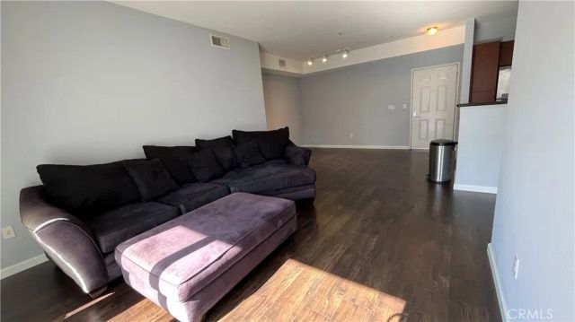 1801 E Katella 3084, Anaheim, CA 92805