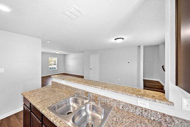 8006 Bluewater Cove, San Antonio, TX 78254