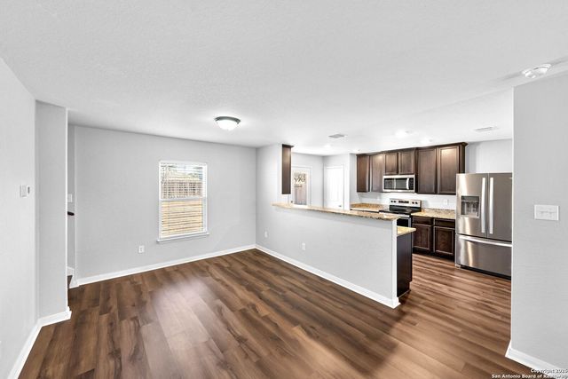 8006 Bluewater Cove, San Antonio, TX 78254