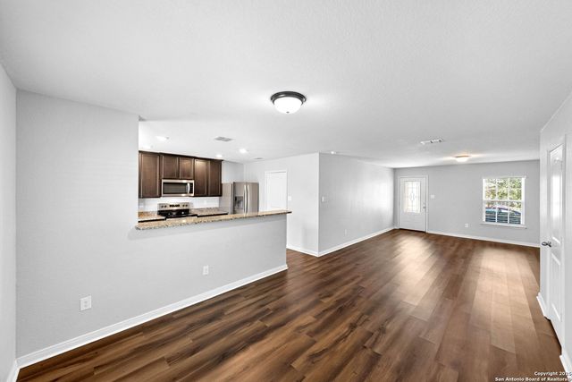 8006 Bluewater Cove, San Antonio, TX 78254