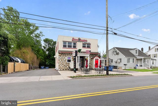 411 W BRIDGE ST, Morrisville, PA 19067