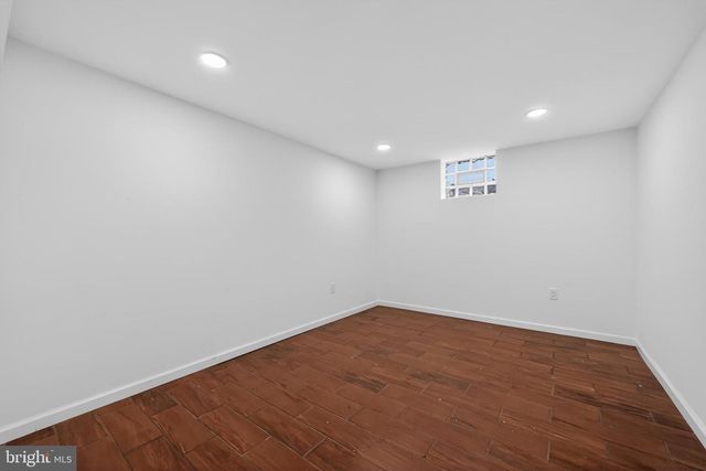 411 W BRIDGE ST, Morrisville, PA 19067