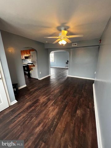 411 W BRIDGE ST, Morrisville, PA 19067
