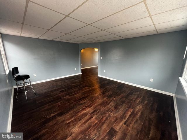 411 W BRIDGE ST, Morrisville, PA 19067
