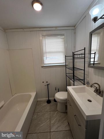 411 W BRIDGE ST, Morrisville, PA 19067
