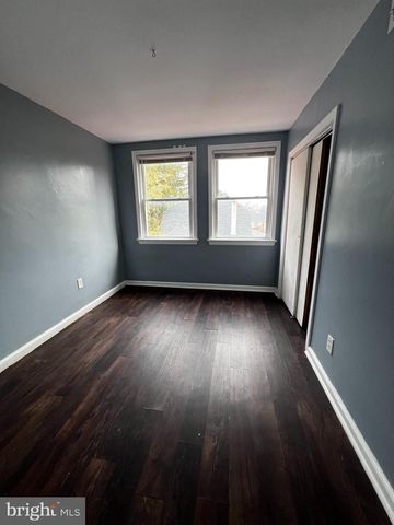411 W BRIDGE ST, Morrisville, PA 19067