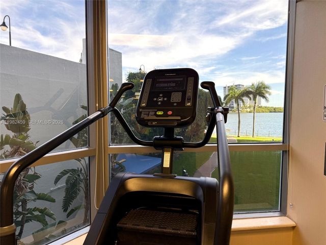 3530 Mystic Pointe Dr 1714, Aventura, FL 33180