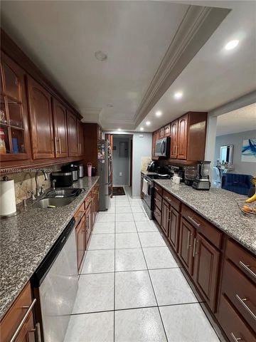 8408 NW 8th Street 8408, Miami, FL 33126