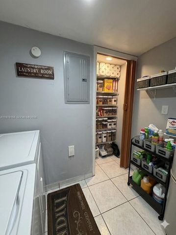 8408 NW 8th Street 8408, Miami, FL 33126