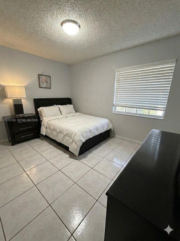 8408 NW 8th Street 8408, Miami, FL 33126