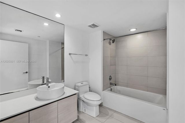 4250 Biscayne Blvd 914, Miami, FL 33137