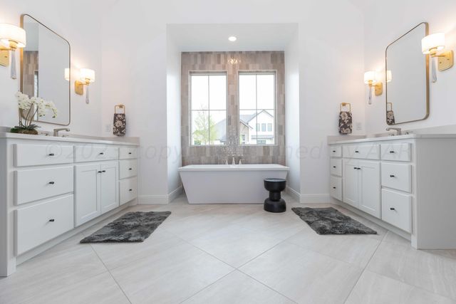 5607 HOLLOW LANDING Avenue, Amarillo, TX 79118