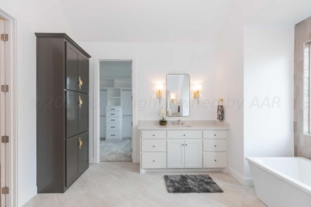 5607 HOLLOW LANDING Avenue, Amarillo, TX 79118