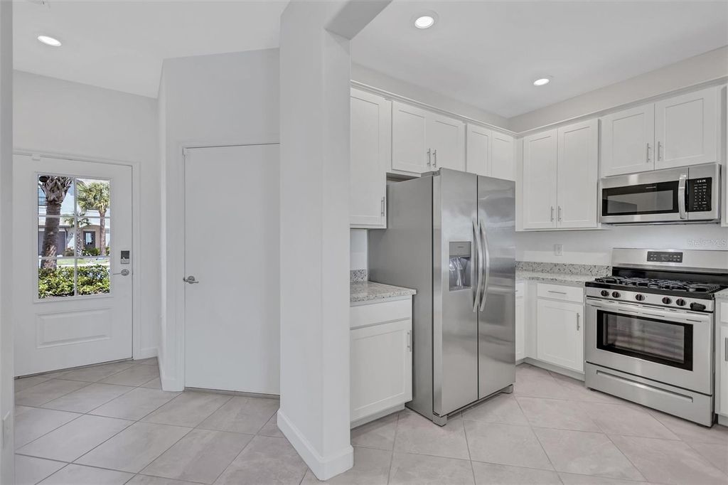 Image 9 of property listing at 15060 LYLA TERRACE, Bradenton, FL 34211