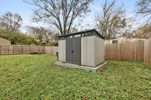 870 W Sharpe Ave, Nashville, TN 37206