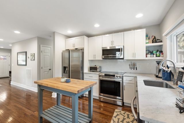 870 W Sharpe Ave, Nashville, TN 37206
