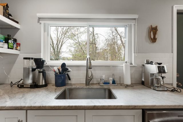 870 W Sharpe Ave, Nashville, TN 37206