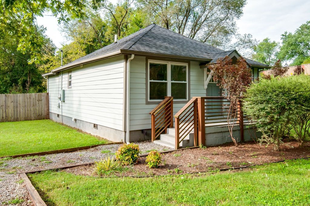 870 W Sharpe Ave, Nashville, TN 37206