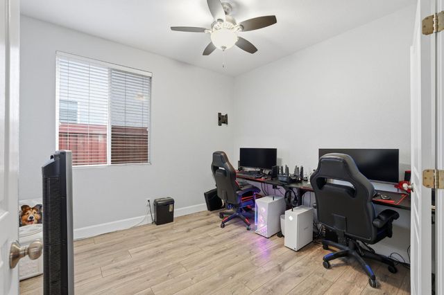 130 Groth Cir, Sacramento, CA 95834