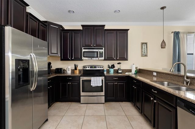 1520 MOON VALLEY DRIVE, Davenport, FL 33896