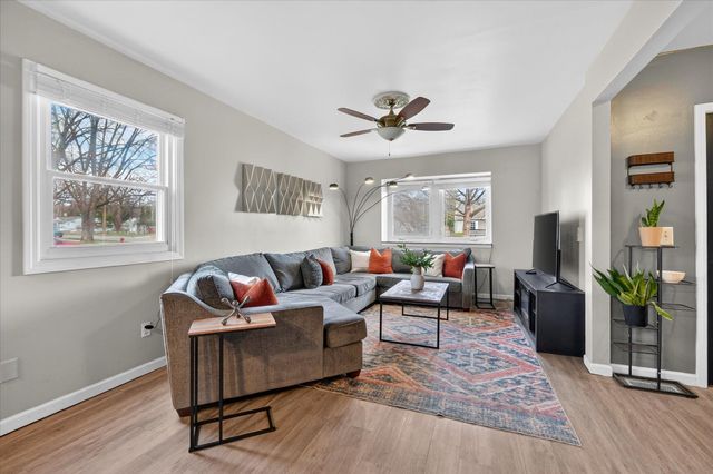 8915 Deering Street, Livonia, MI 48150