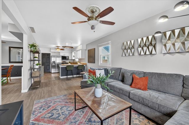 8915 Deering Street, Livonia, MI 48150