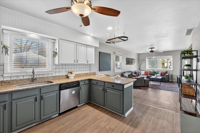 8915 Deering Street, Livonia, MI 48150