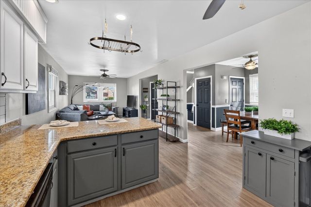 8915 Deering Street, Livonia, MI 48150