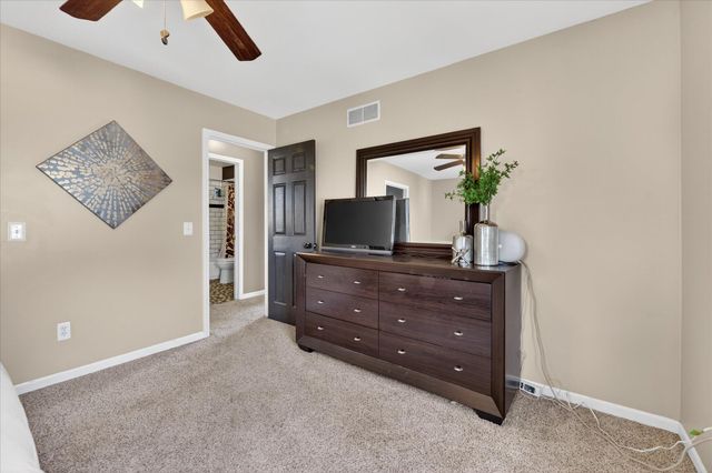 8915 Deering Street, Livonia, MI 48150