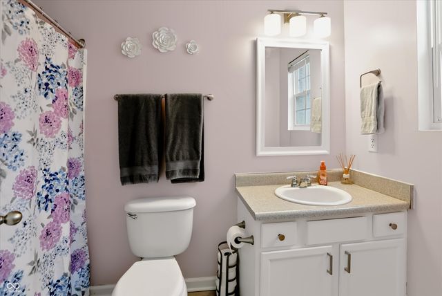 3392 Roundlake Lane, Whitestown, IN 46075