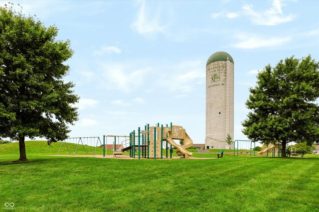 3392 Roundlake Lane, Whitestown, IN 46075