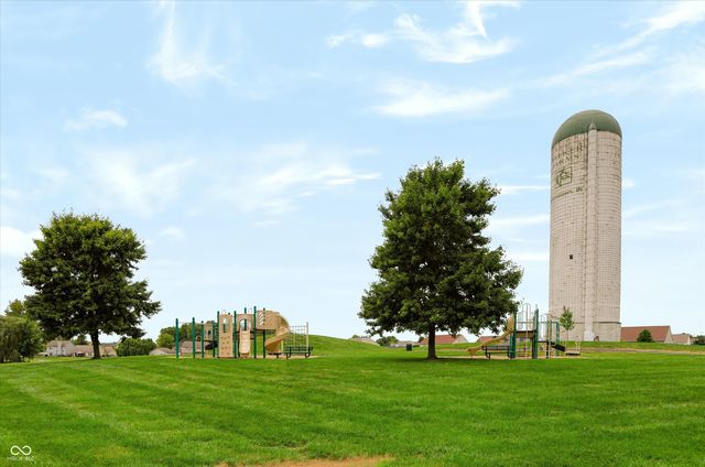 3392 Roundlake Lane, Whitestown, IN 46075