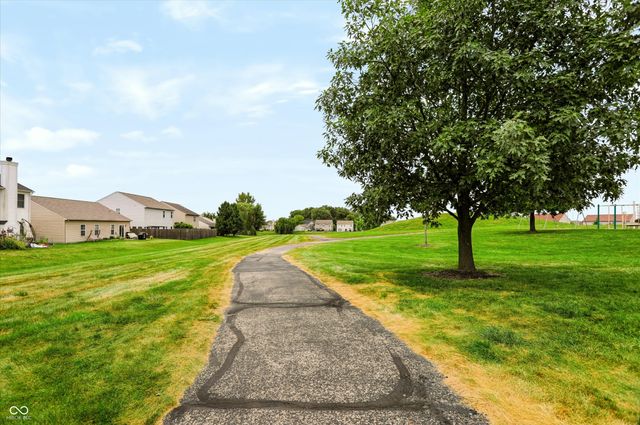 3392 Roundlake Lane, Whitestown, IN 46075