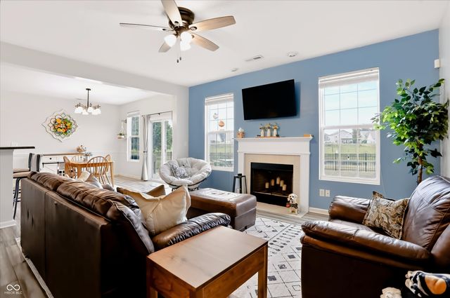 3392 Roundlake Lane, Whitestown, IN 46075