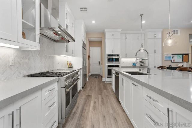 8416-18 Hidden Cove Way, San Diego, CA 92127