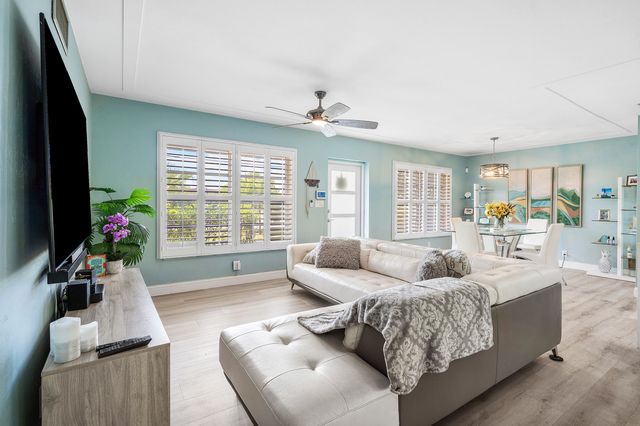 420 SE 12th Avenue, Deerfield Beach, FL 33441